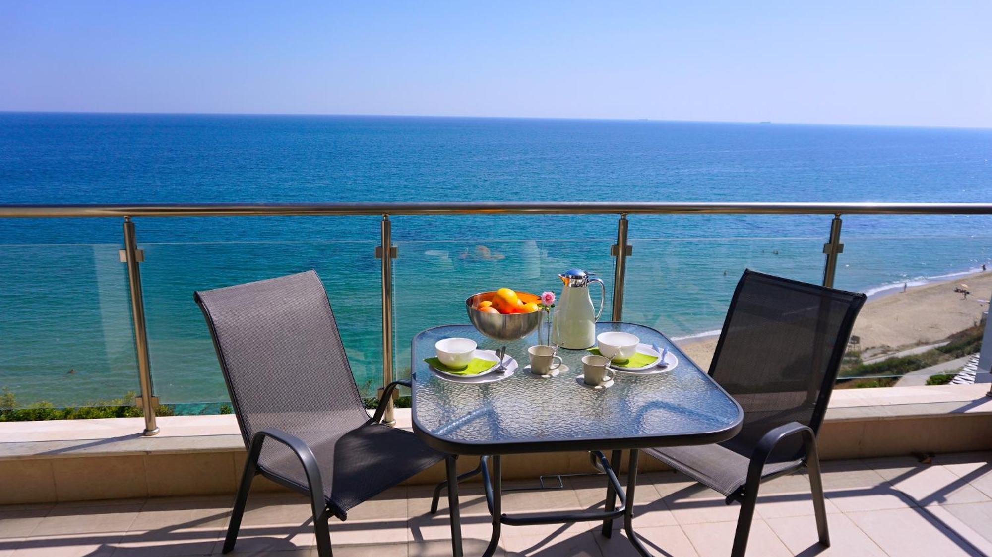 Апартаменти Бяла Клиф на плажа - Apartments Byala Cliff First Line Екстериор снимка