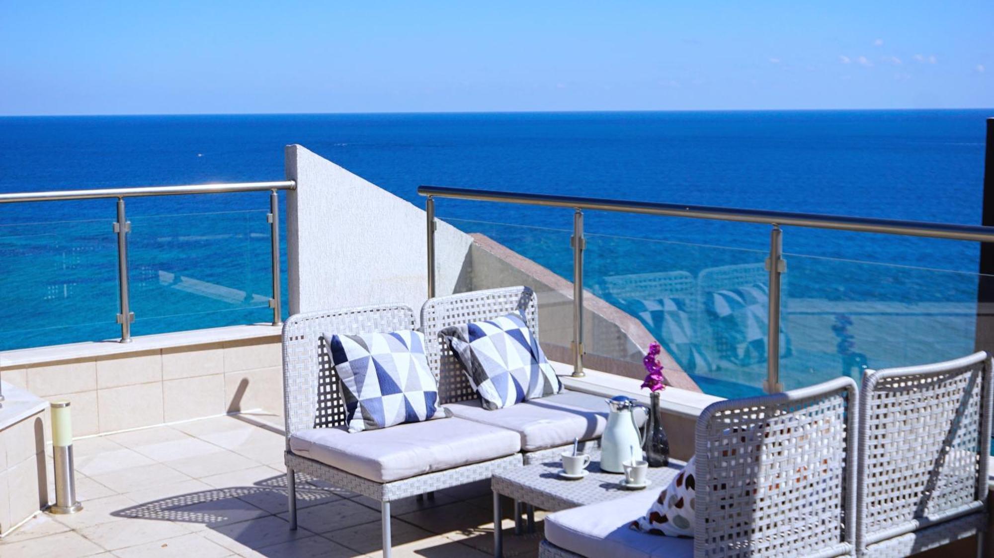 Апартаменти Бяла Клиф на плажа - Apartments Byala Cliff First Line Екстериор снимка