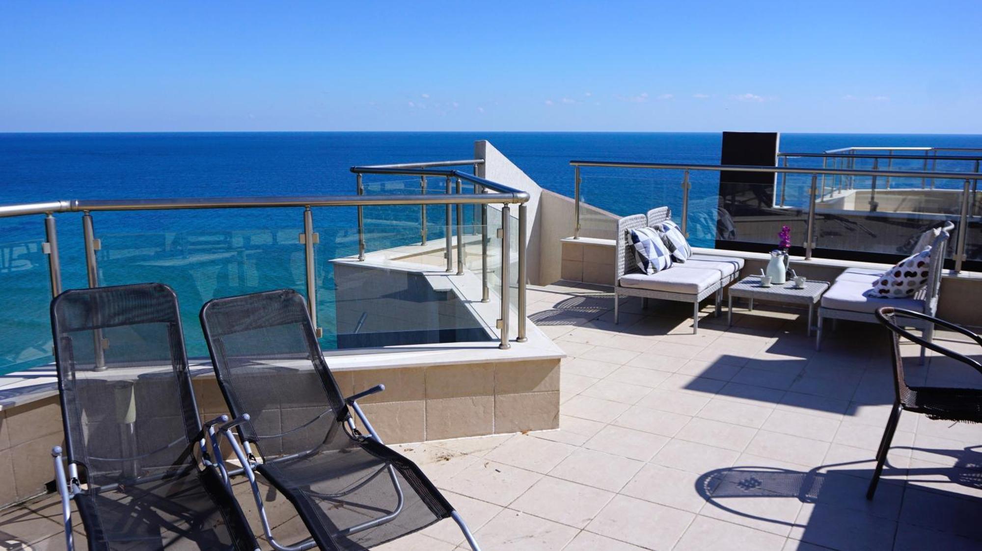 Апартаменти Бяла Клиф на плажа - Apartments Byala Cliff First Line Екстериор снимка