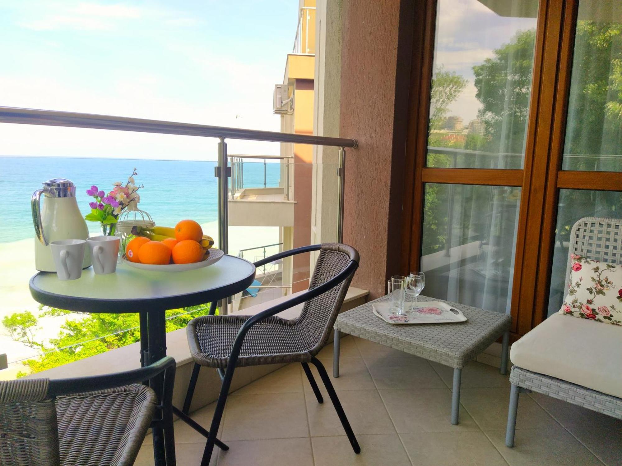 Апартаменти Бяла Клиф на плажа - Apartments Byala Cliff First Line Екстериор снимка