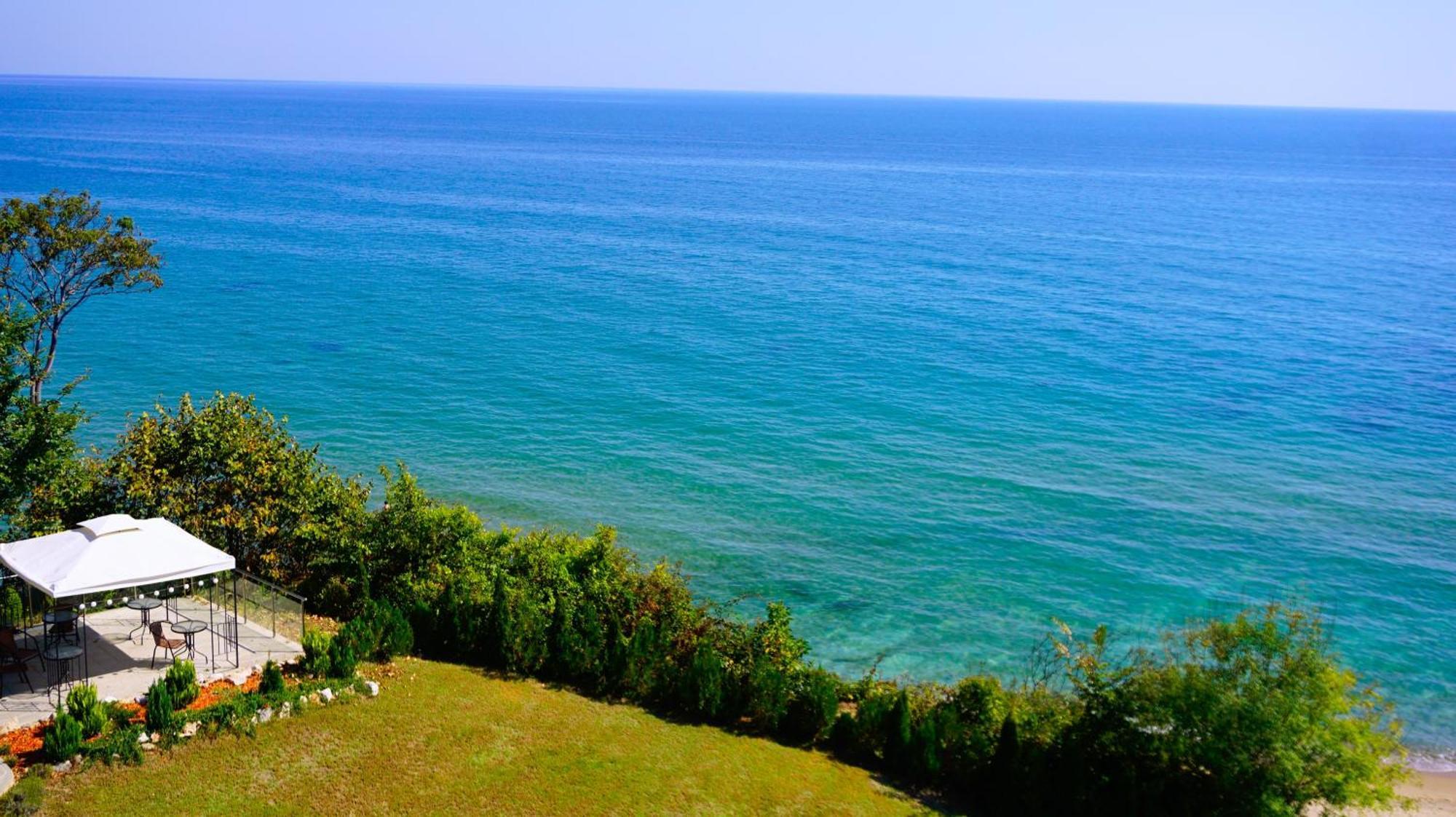 Апартаменти Бяла Клиф на плажа - Apartments Byala Cliff First Line Екстериор снимка