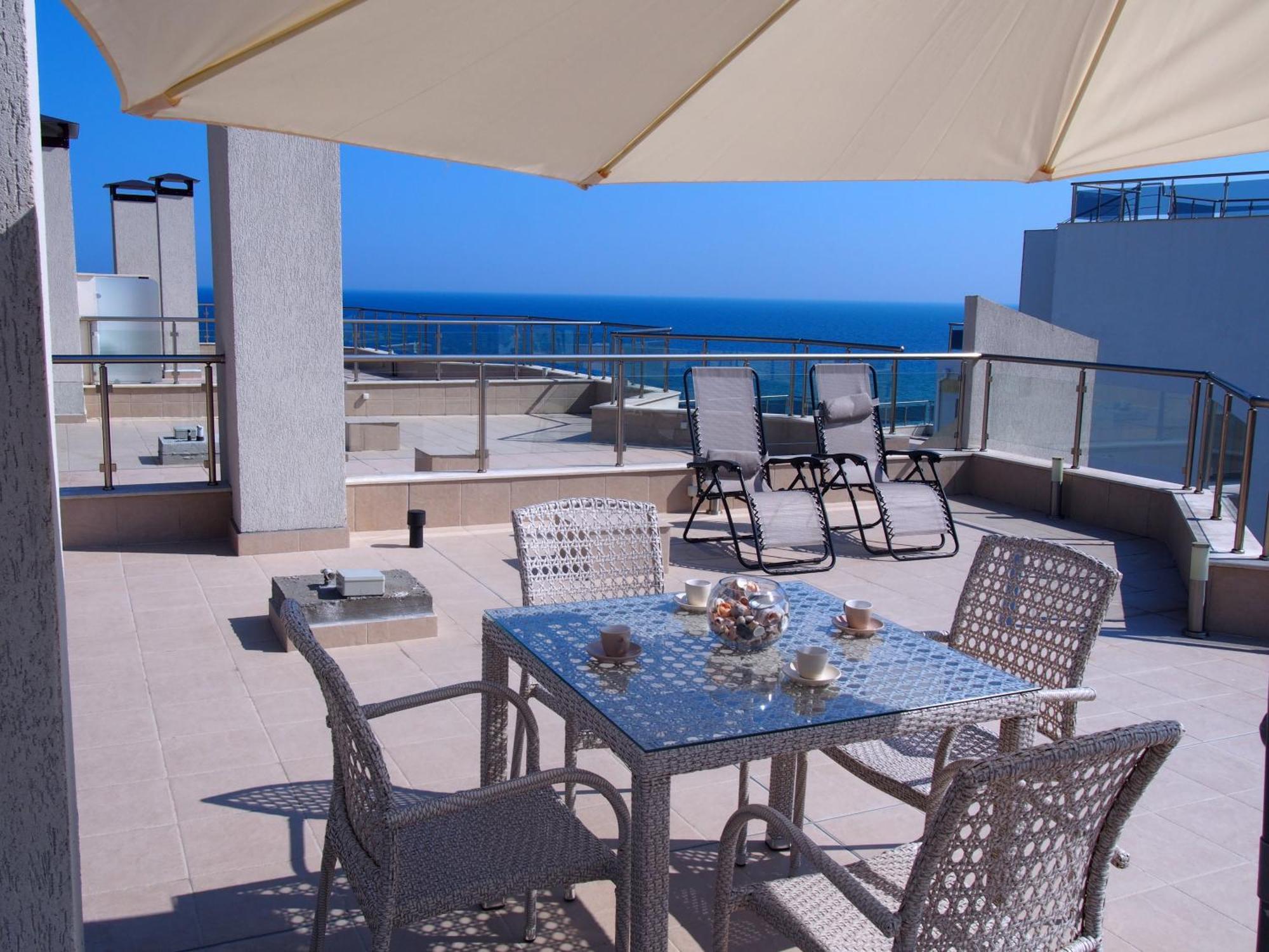 Апартаменти Бяла Клиф на плажа - Apartments Byala Cliff First Line Стая снимка